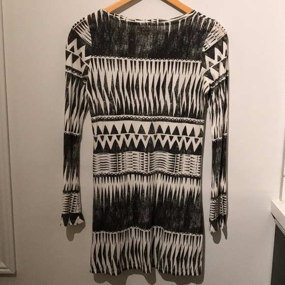 Element long sleeve mini dress - Picture 3 of 3